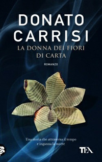 DONNA DEI FIORI DI CARTA