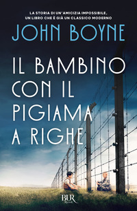 BAMBINO CON IL PIGIAMA A RIGHE