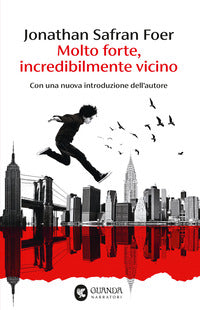 Molto forte incredibilmente vicino 