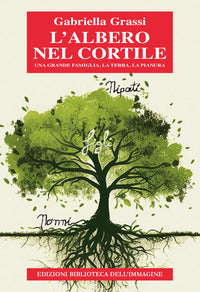 Albero nel cortile - una grande famiglia la terra la pianura 