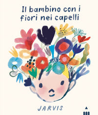Bambino con i fiori nei capelli 