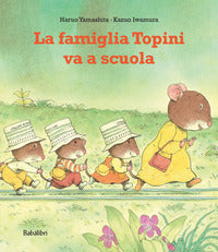 Famiglia topini va a scuola 