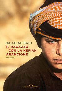 Ragazzo con la kefiah arancione 